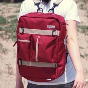 The Freeport Multipurpose Travel Bag